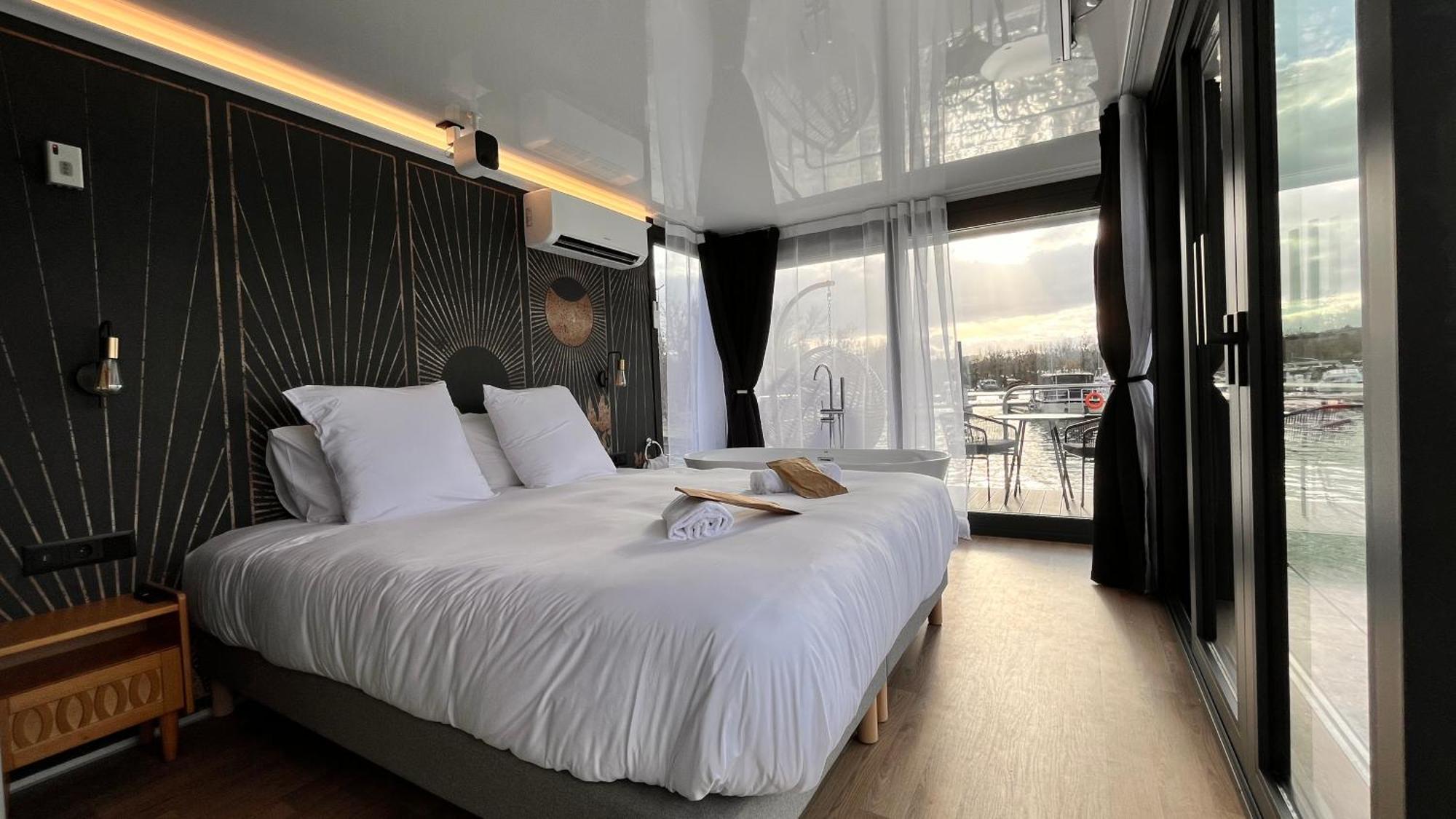 L'Escale Royale Saint-Martin-La-Garenne Port Ilon - Seine - Giverny מראה חיצוני תמונה