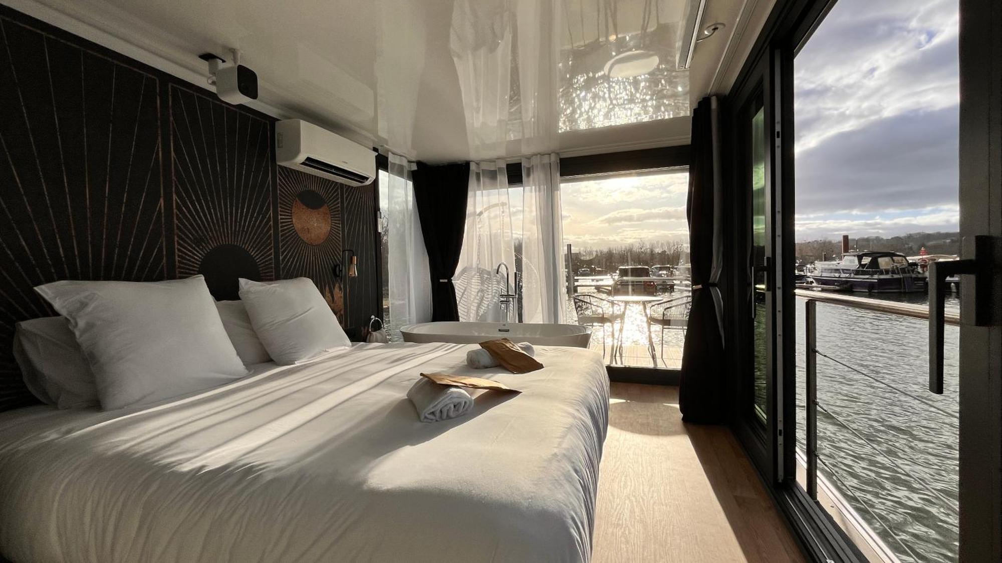 L'Escale Royale Saint-Martin-La-Garenne Port Ilon - Seine - Giverny מראה חיצוני תמונה